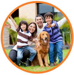 family with golden dog petcare advisor